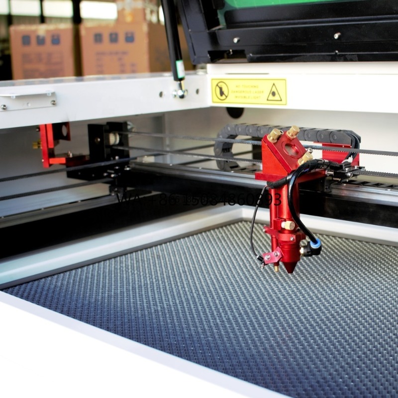 Máquina de corte de CO2 de 100 - Acrylic Cutting Machine reseña y precio